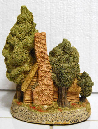 Hermit's Humble Home by David Winter Miniature Cottages