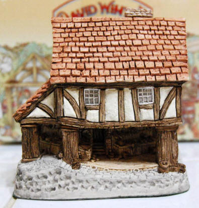 Little Market by David Winter Cottages