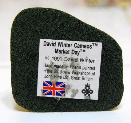 Market Day (Cameo) by David Winter