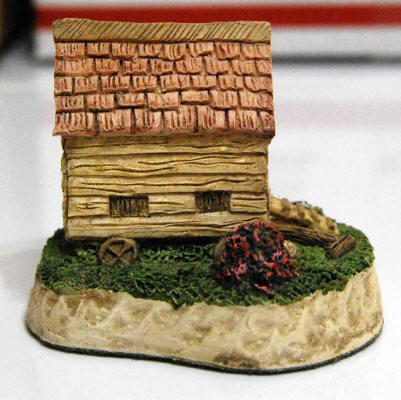 Poultry Ark (Cameo) by David Winter