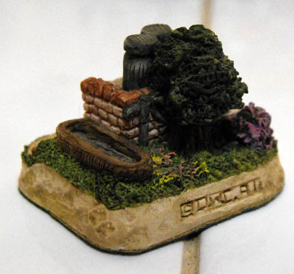 Saddle Steps (Cameo) by David Winter