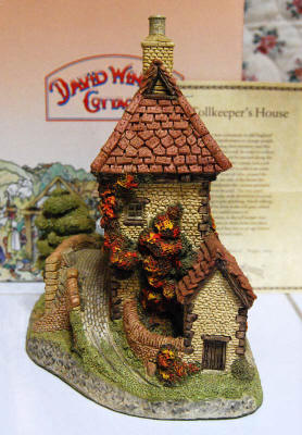 Tollkeepers Cottage by David Winter