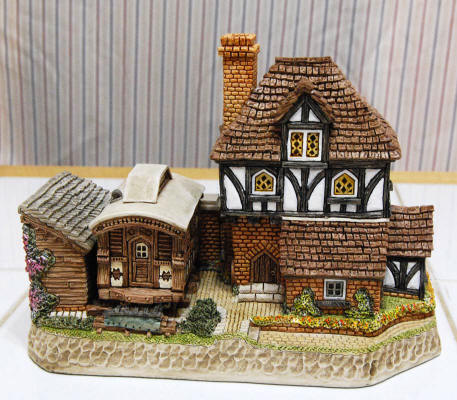 Toms Yard by David Winter